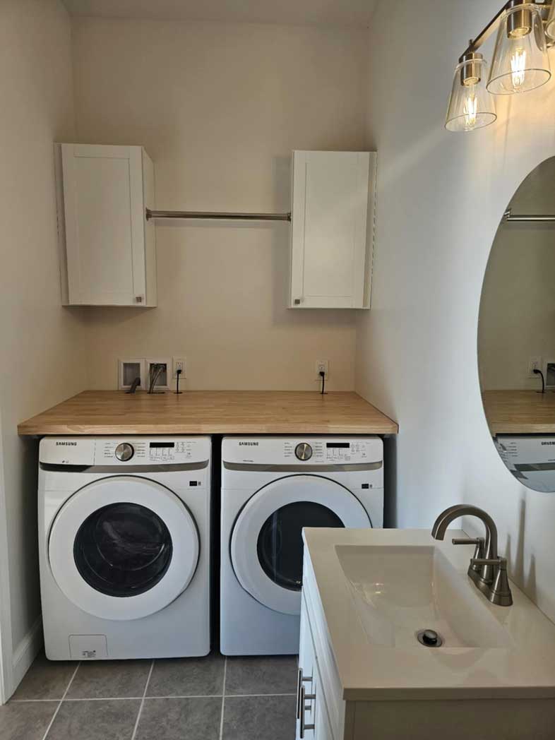 Laundry room next to the pool