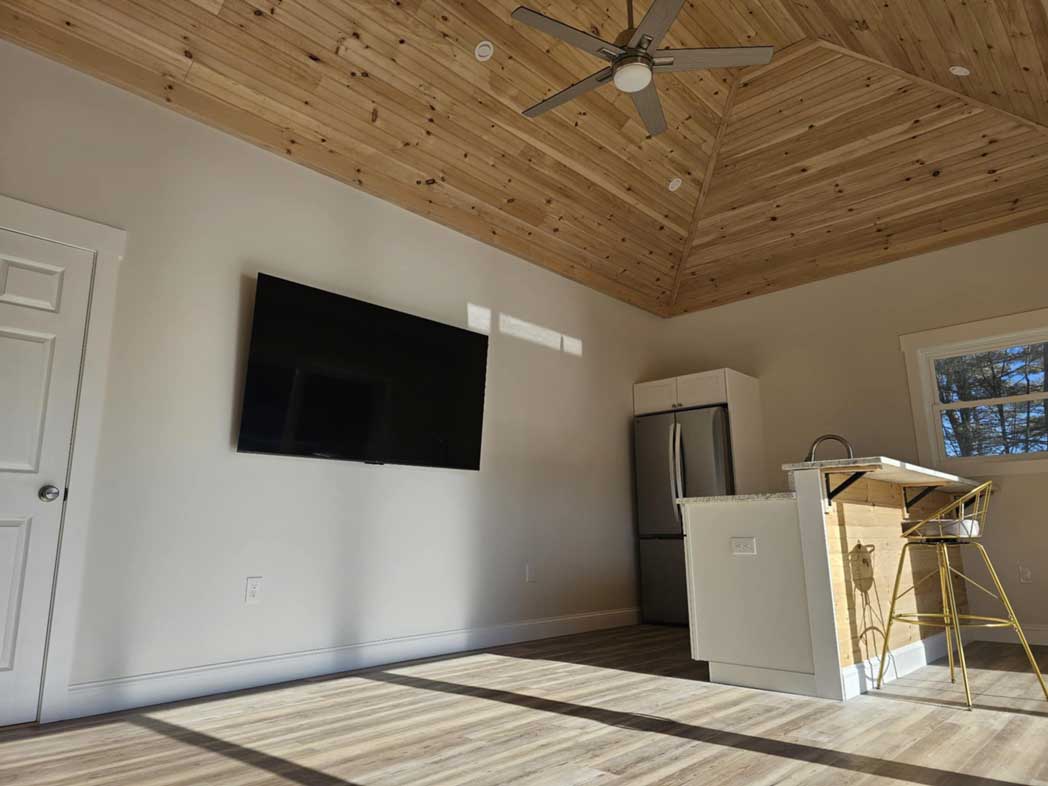 Kitchen next to the pool