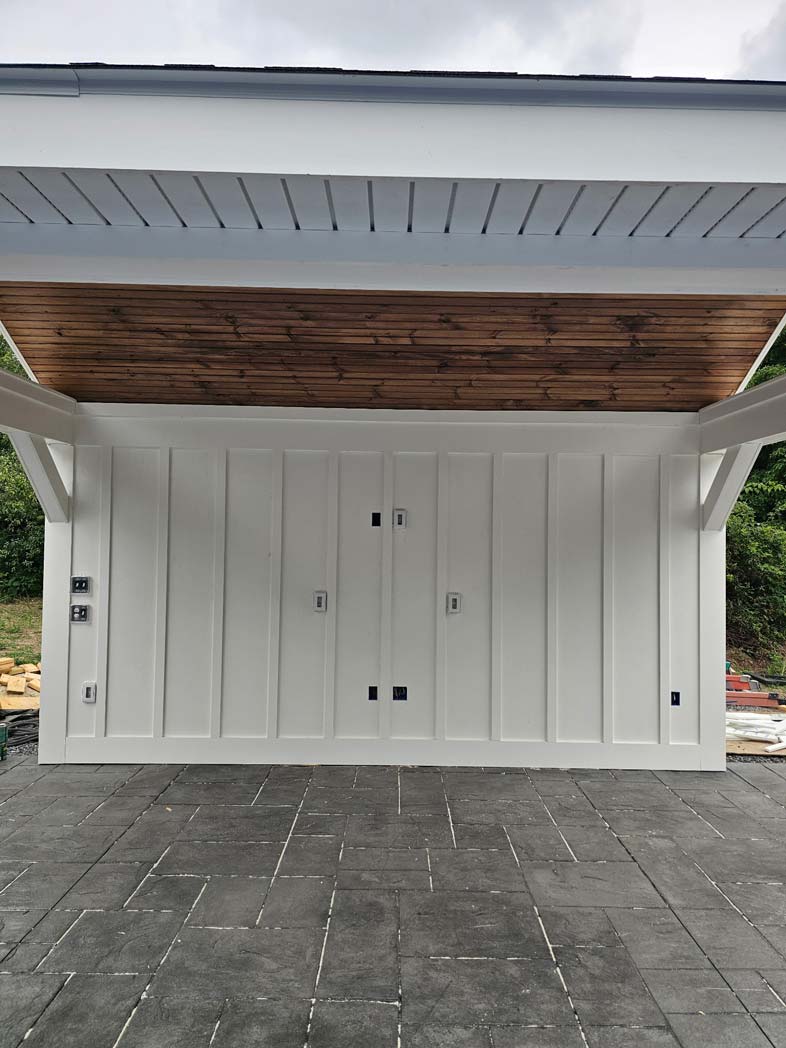 White house pavilion under construction